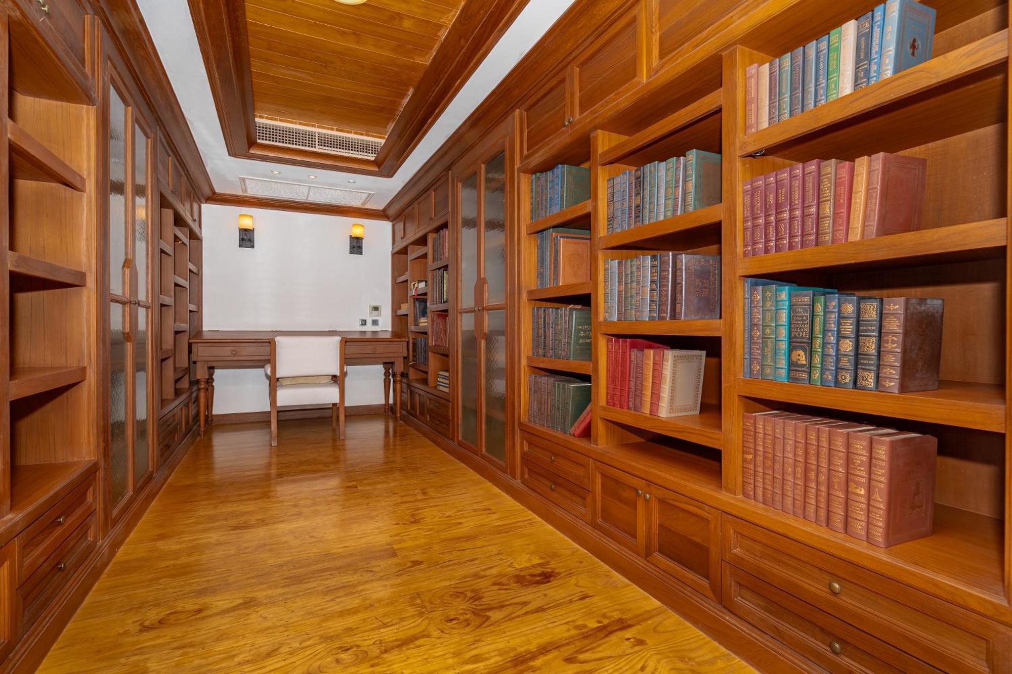 Royal Legacy Private Villa With Private Golf Course Phuket Bagian luar foto