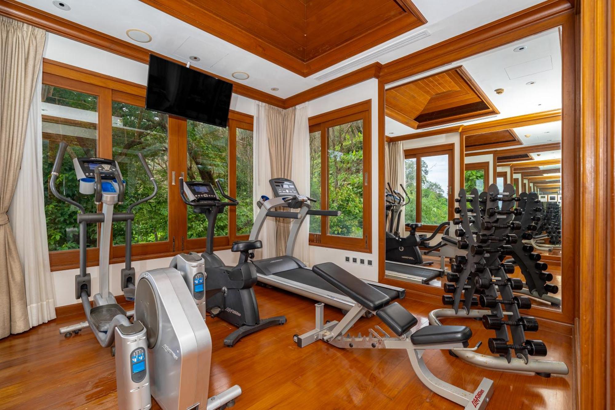 Royal Legacy Private Villa With Private Golf Course Phuket Bagian luar foto