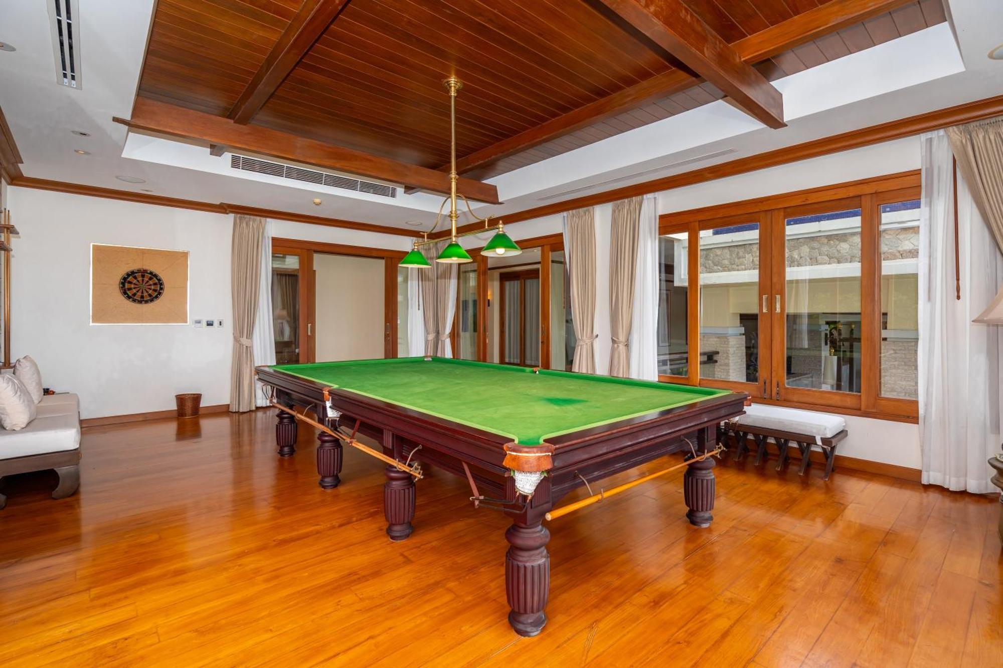 Royal Legacy Private Villa With Private Golf Course Phuket Bagian luar foto
