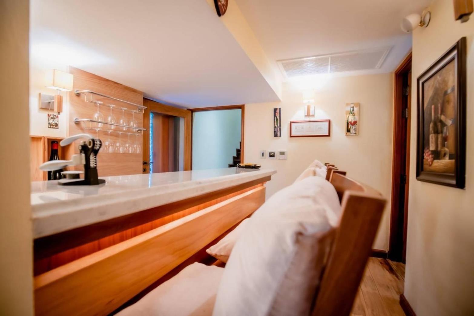 Royal Legacy Private Villa With Private Golf Course Phuket Bagian luar foto